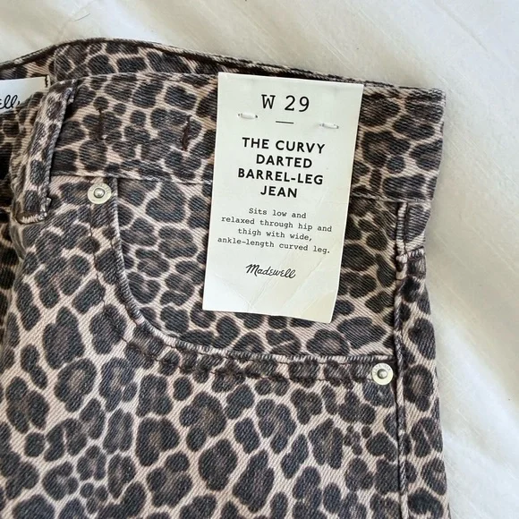 NWT The Curvy Darted Barrel-Leg Jean in Leopard size 29 - Picture 2 of 6